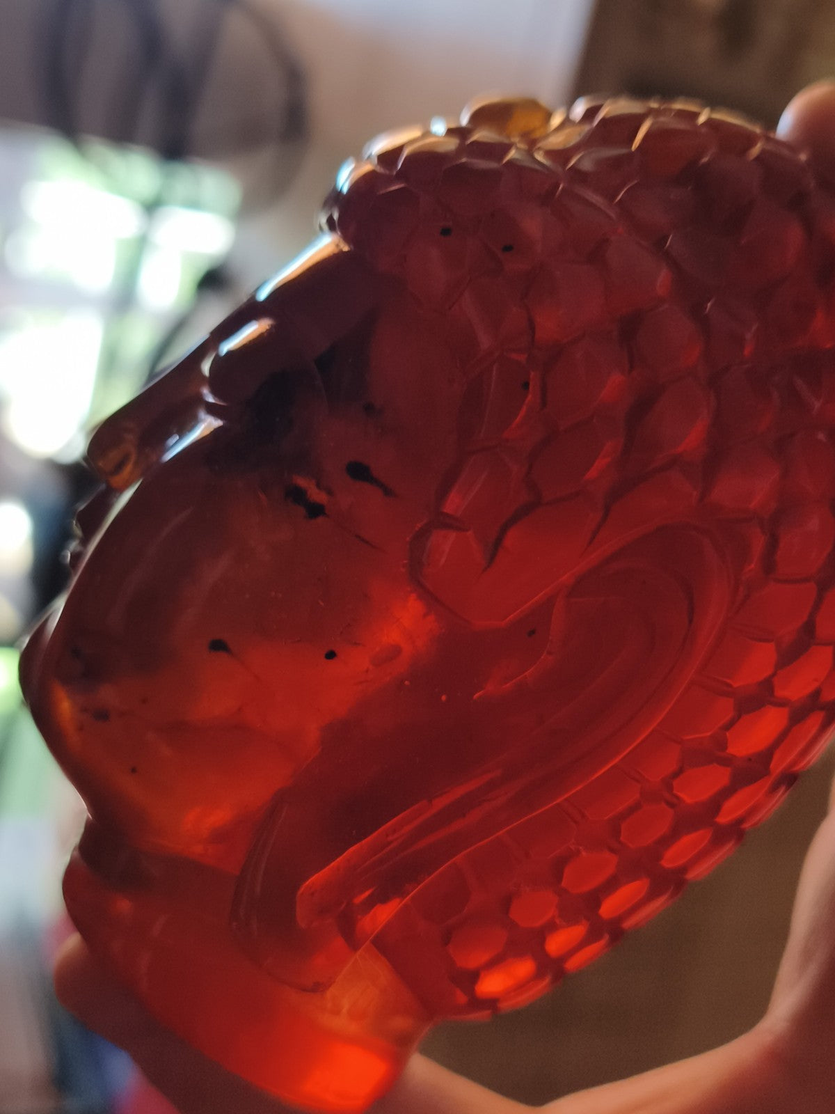 Tête de Bouddha ancienne bakélite rouge sculpture déco vintage Asie zen