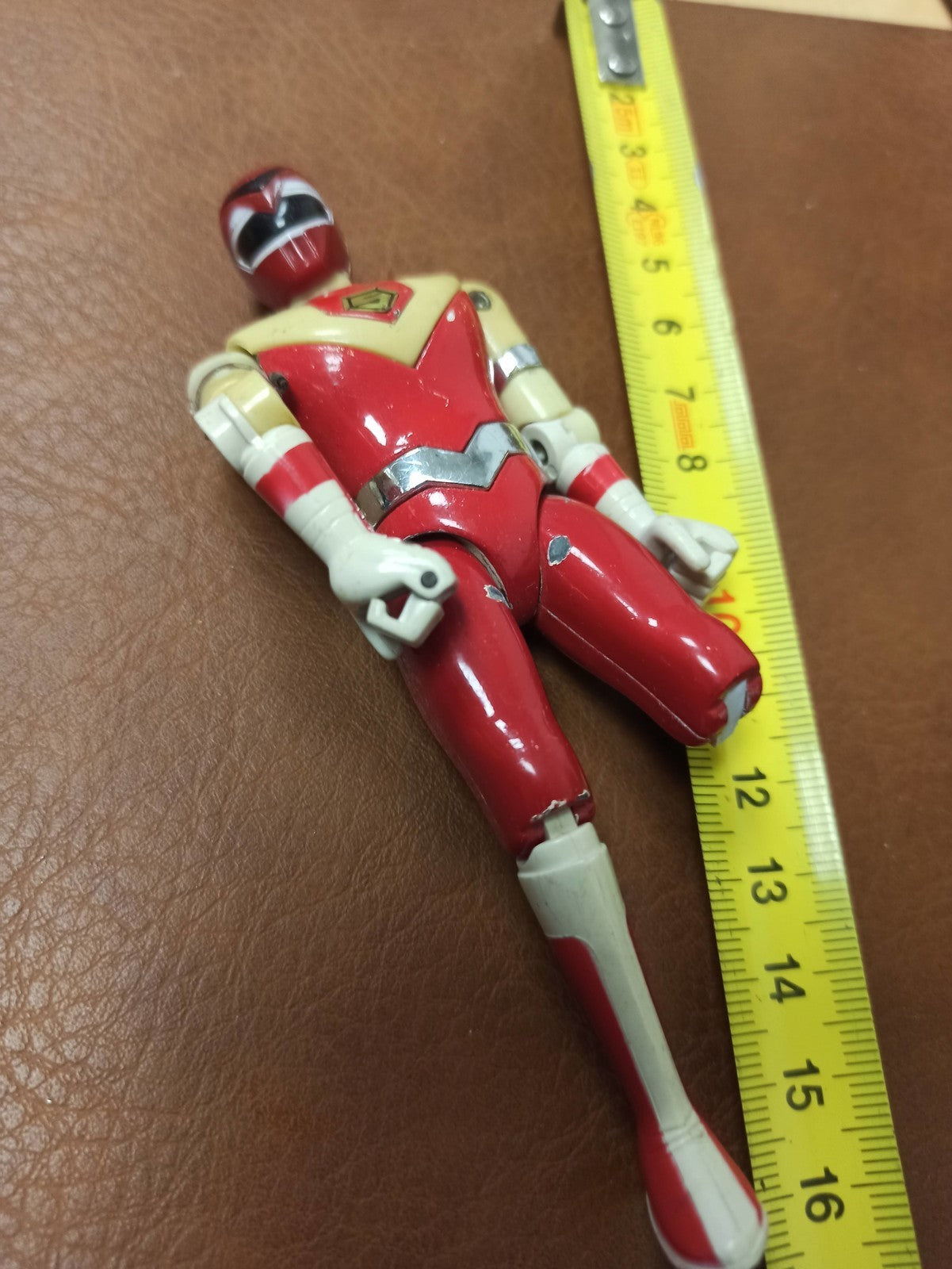 Figurine vintage Bioman Maskman rouge Bandai 1987 ancien jouet rétro abîmé