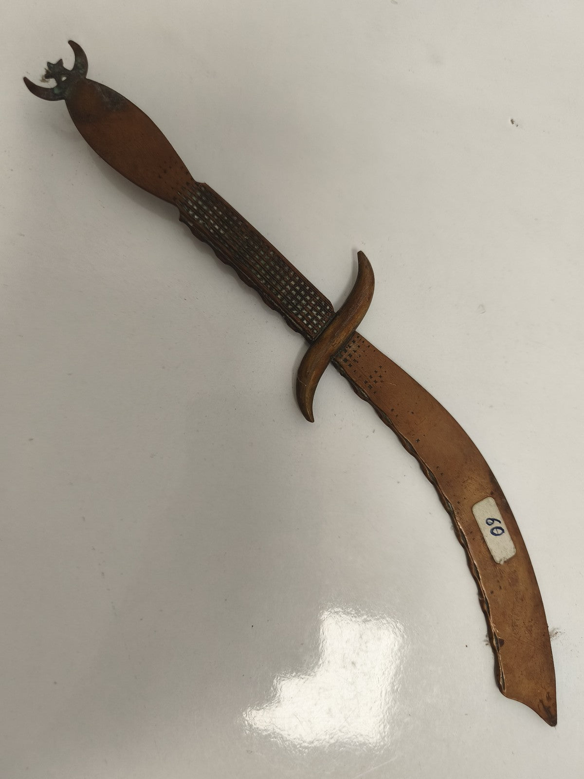 Coupe-papiers ancien militaire WW1 sabre décor croissant laiton