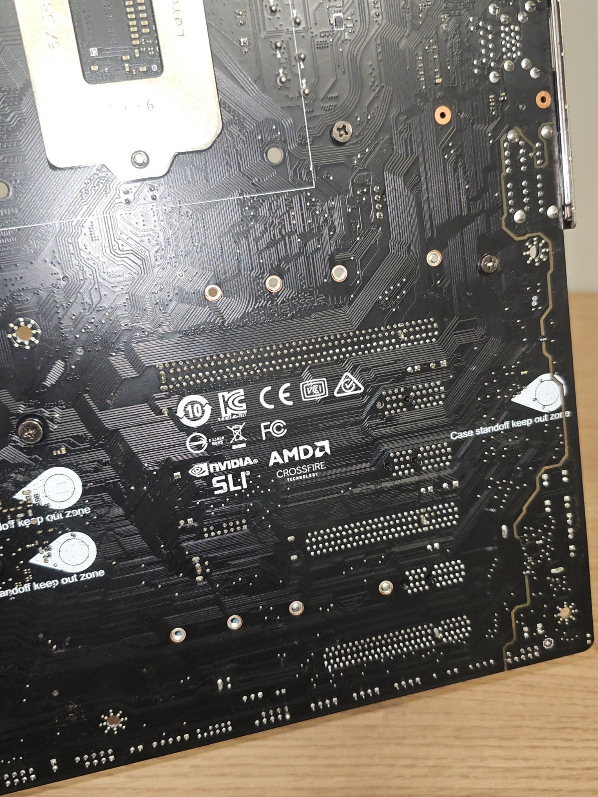 Carte mère MSI MPG Z390 GAMING PRO CARBON  non testée en l'état