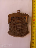 Porte-monnaie vintage maille dorée France, fermoir ancien, élégant sac rétro