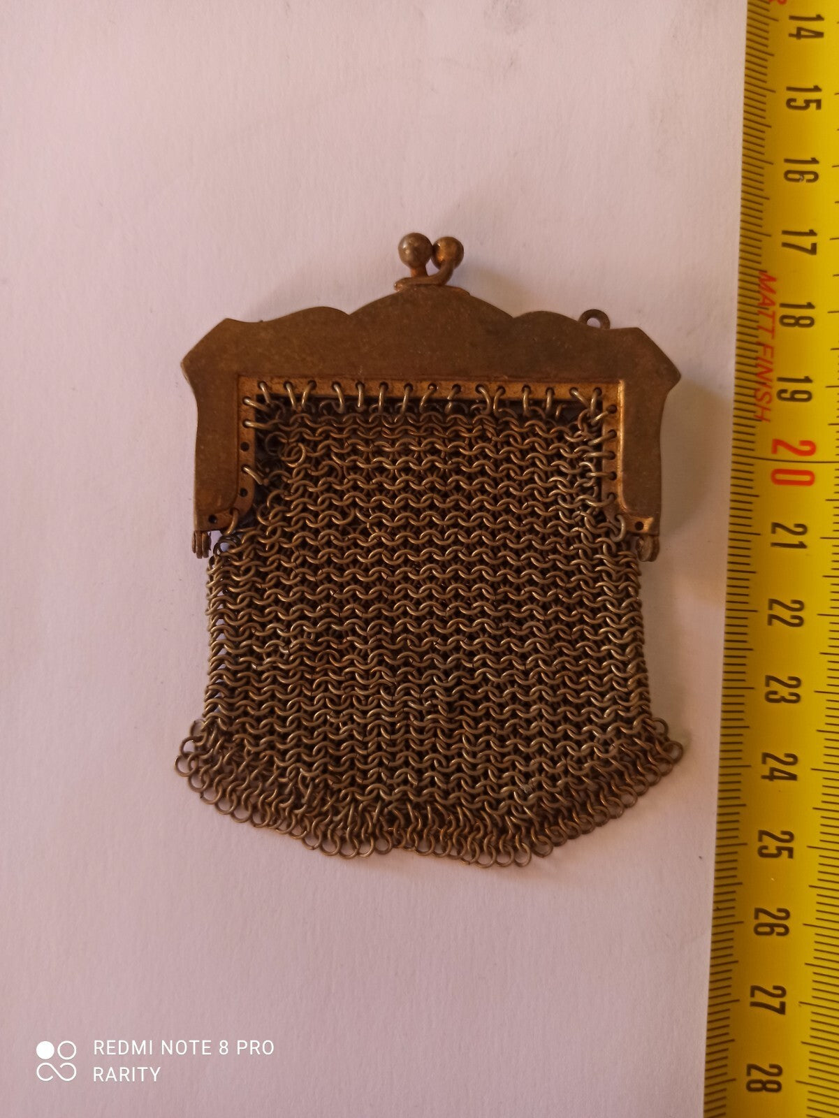 Porte-monnaie vintage maille dorée France, fermoir ancien, élégant sac rétro