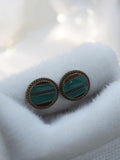 Paire boucles d’oreilles vintage rondes style rétro émail vert bleu bronze ancie