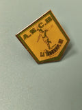 Vintage pin's ASCB Marseille football ancien jaune vert collection sport