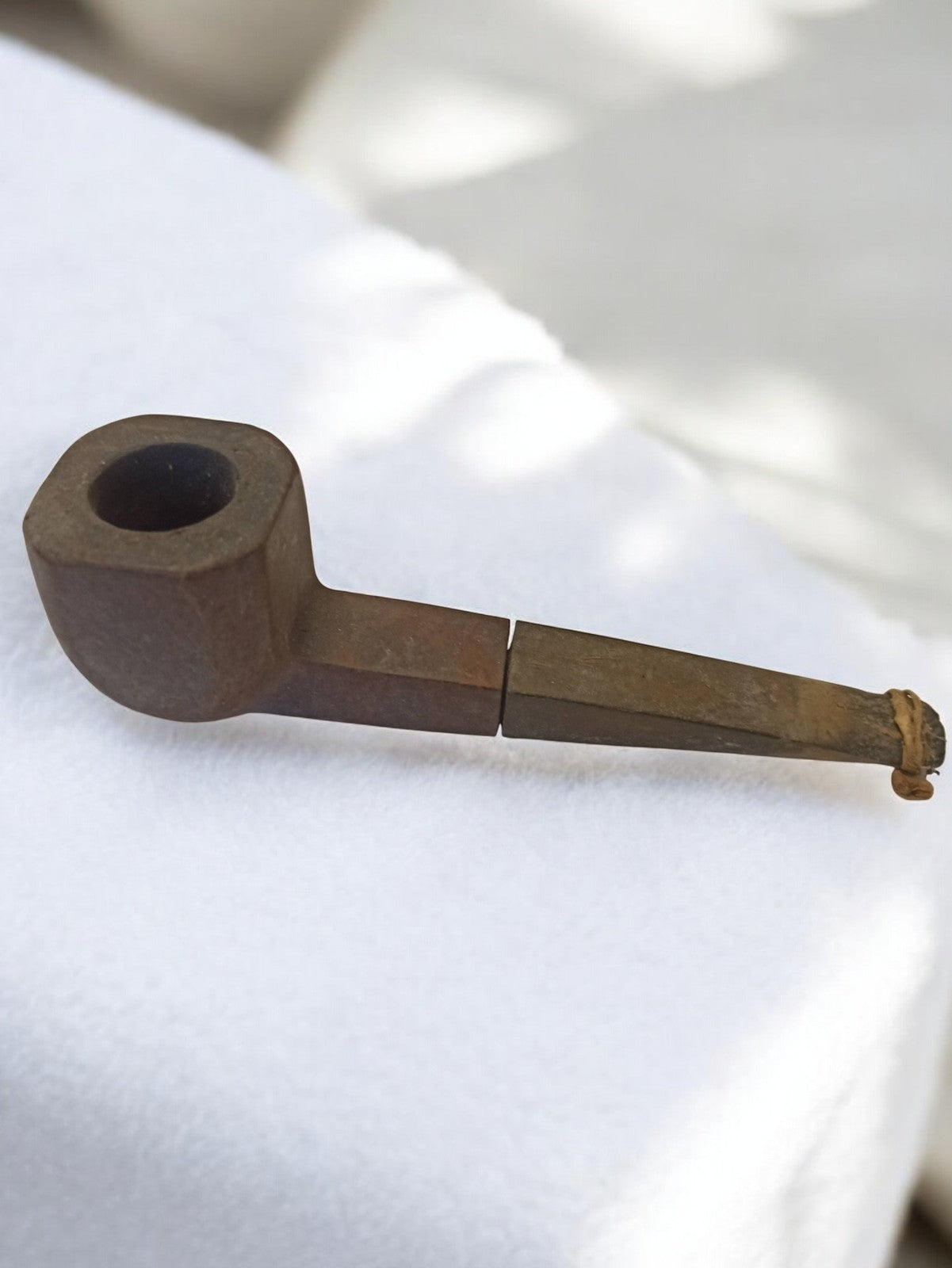 Pipe ancienne vintage aspect bois, accessoire fumeur rétro déco