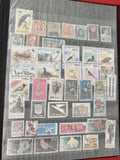 Lot timbres divers internationaux oiseaux paysages thématiques usagés