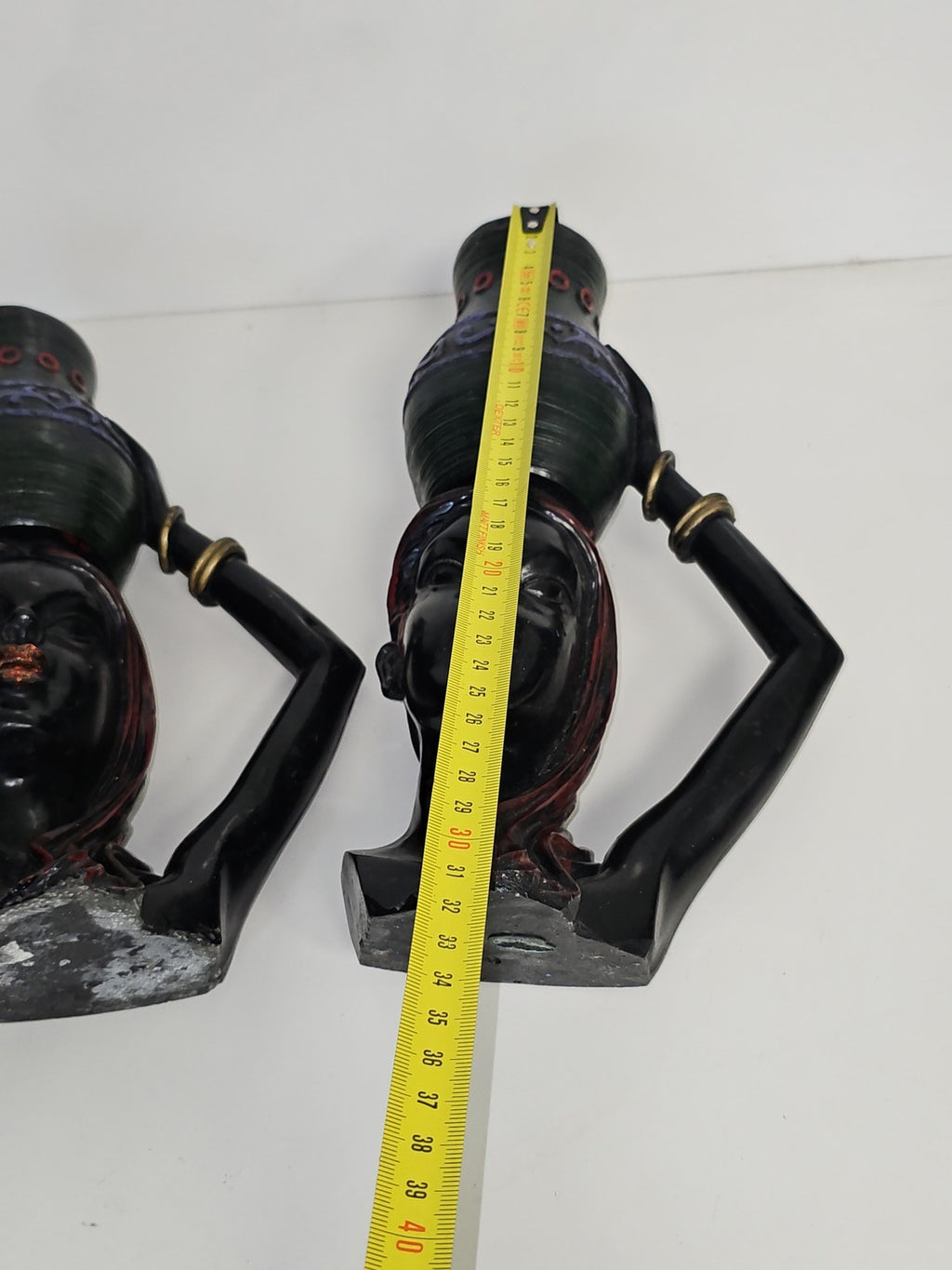 Paire de bougeoirs anciens bois sculpté têtes africaines vintage déco ethnique
