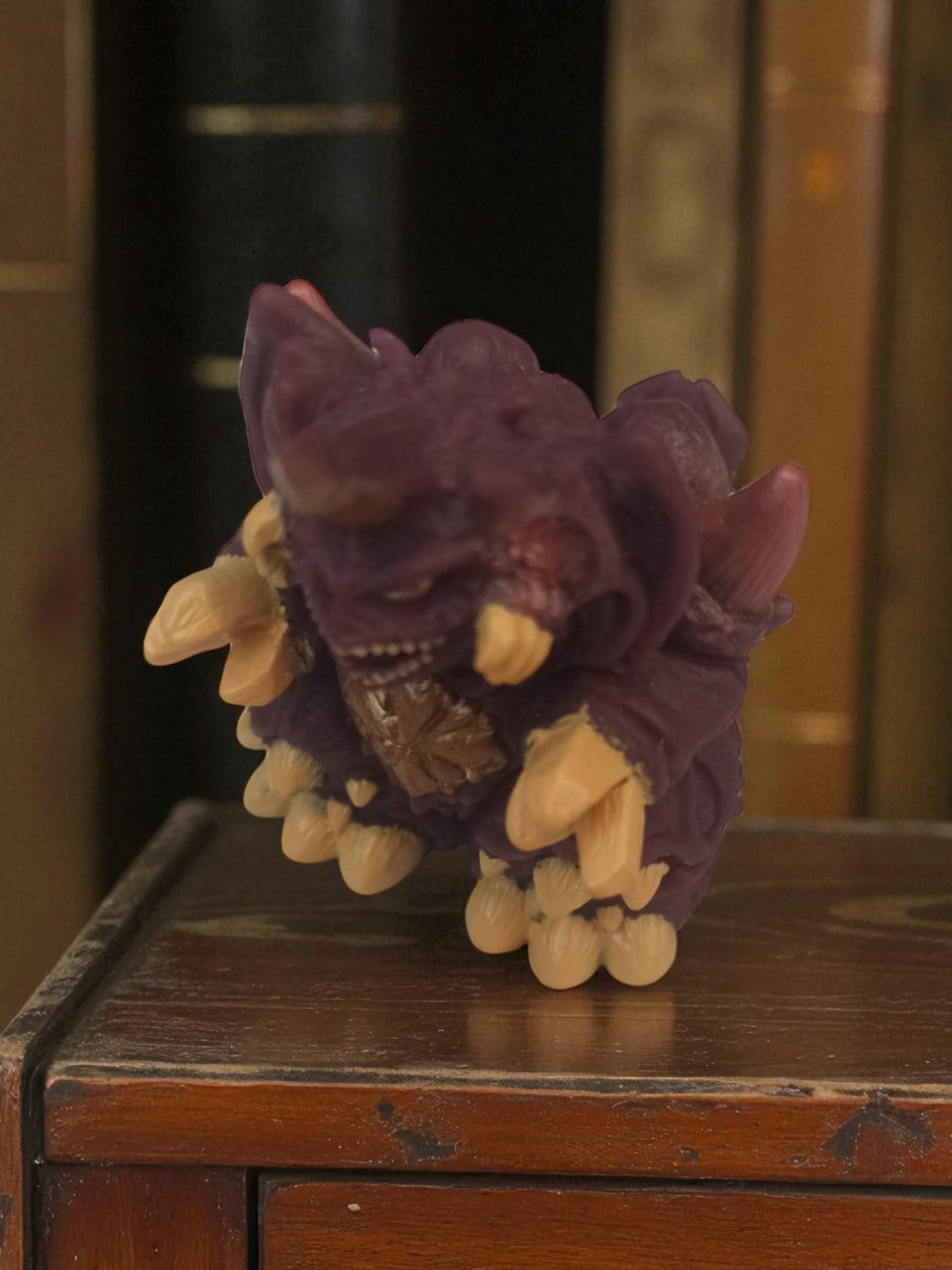 Figurine Godzilla soft vinyl doigt violet crème kaiju jouet souple puppet