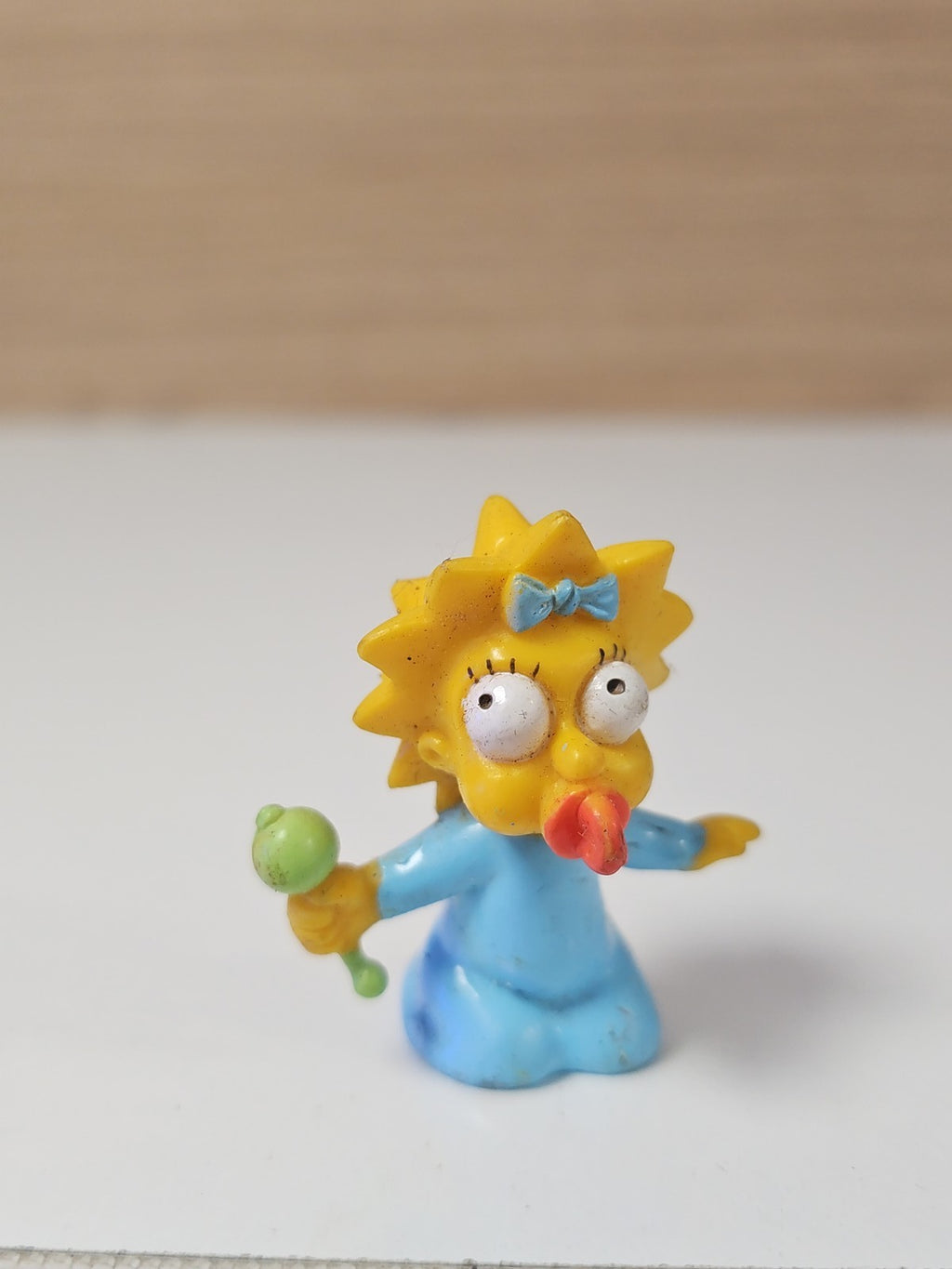 Figurine Maggie Simpson 1994 ? Personnage dessin animé, objet décoratif The Simp