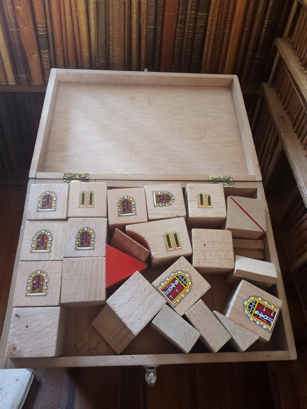 Jeu de cubes de construction vintage bois années 70 château fenêtres