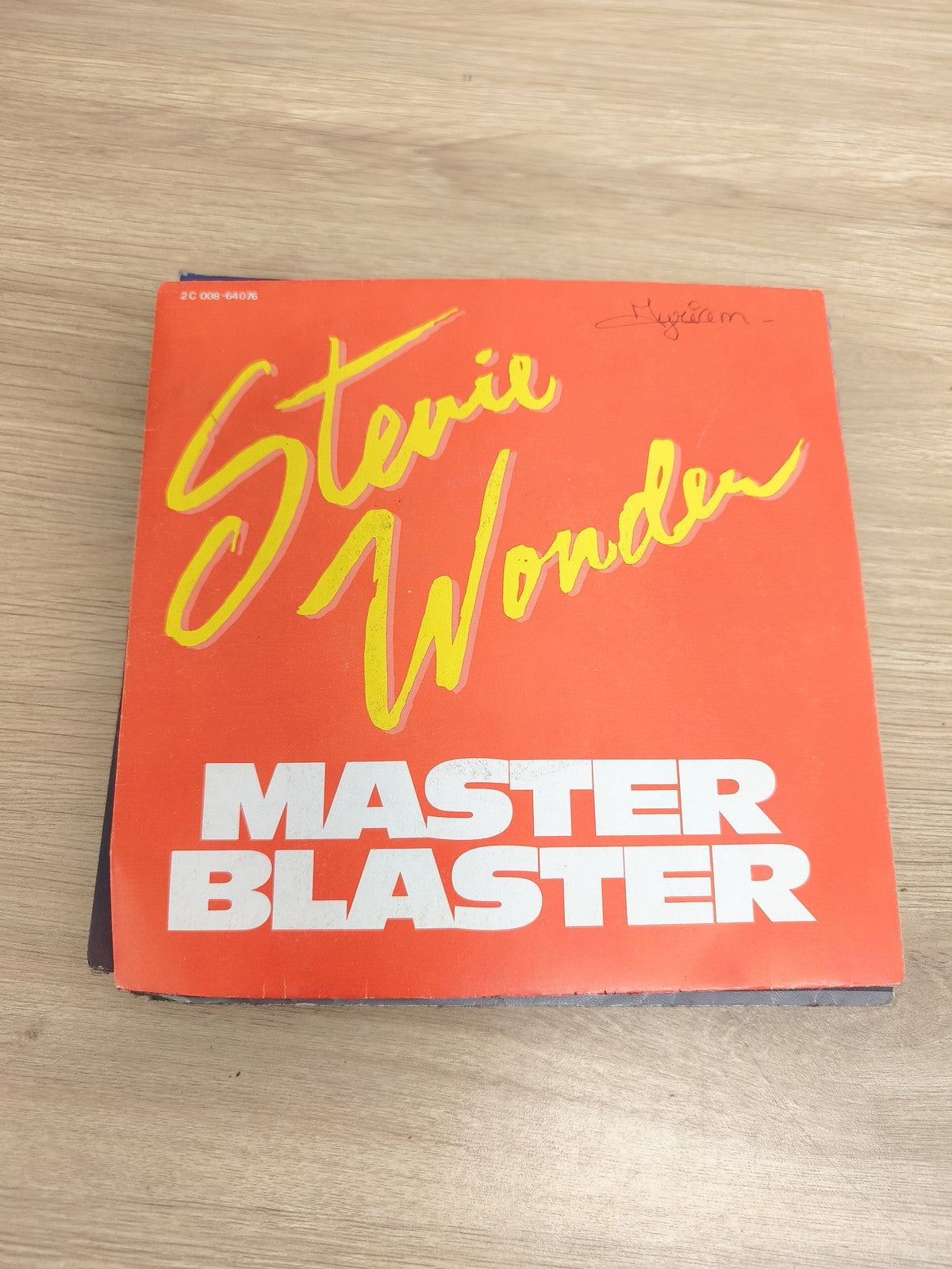 Vinyle 45 tours Stevie Wonder Master Blaster pochette rouge écriture jaune (Ref