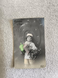 Carte postale Bonne Année CPA enfant colorisée début XXe décor festif