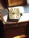 Montre mécanique Prisma vintage tonneau, cadran doré, Incrabloc, rétro