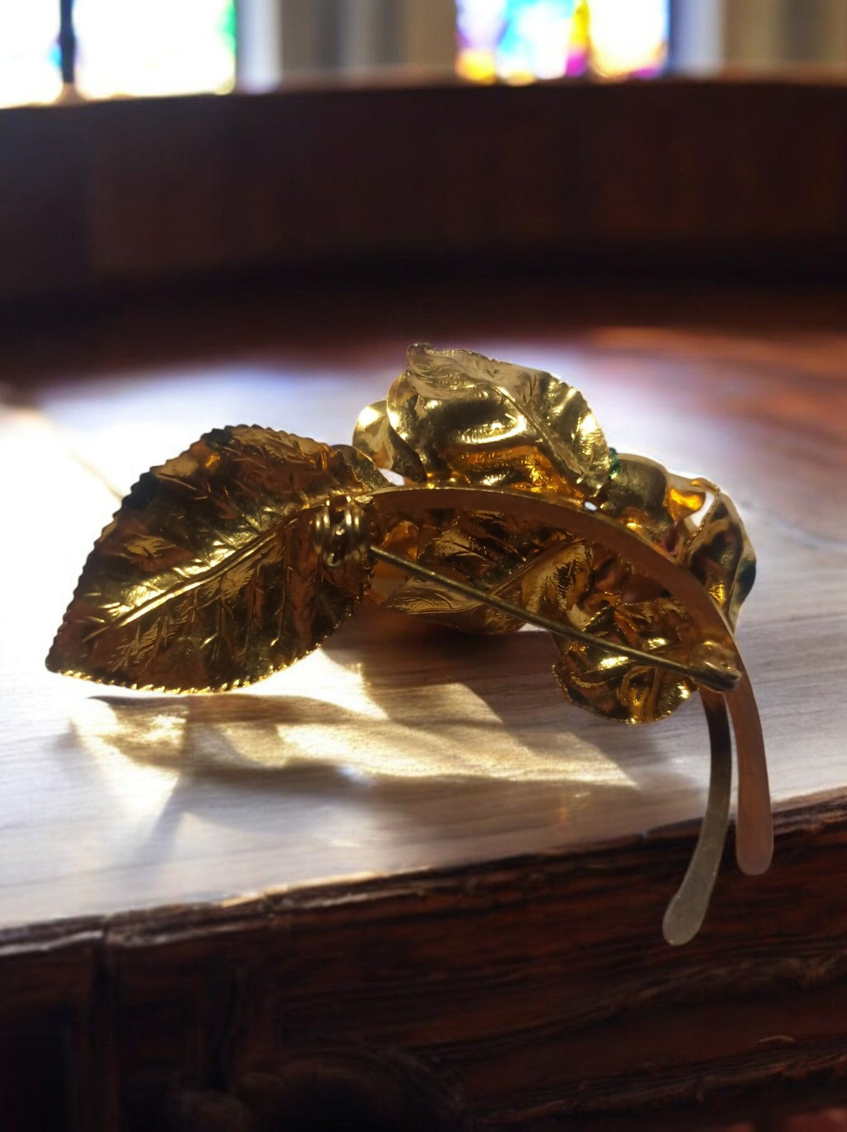 Broche vintage roses plaquée or doré, bijou élégant intemporel floral
