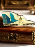 Pin's vintage football St Jean de Iversay émaillé joueur bleu badge ancien