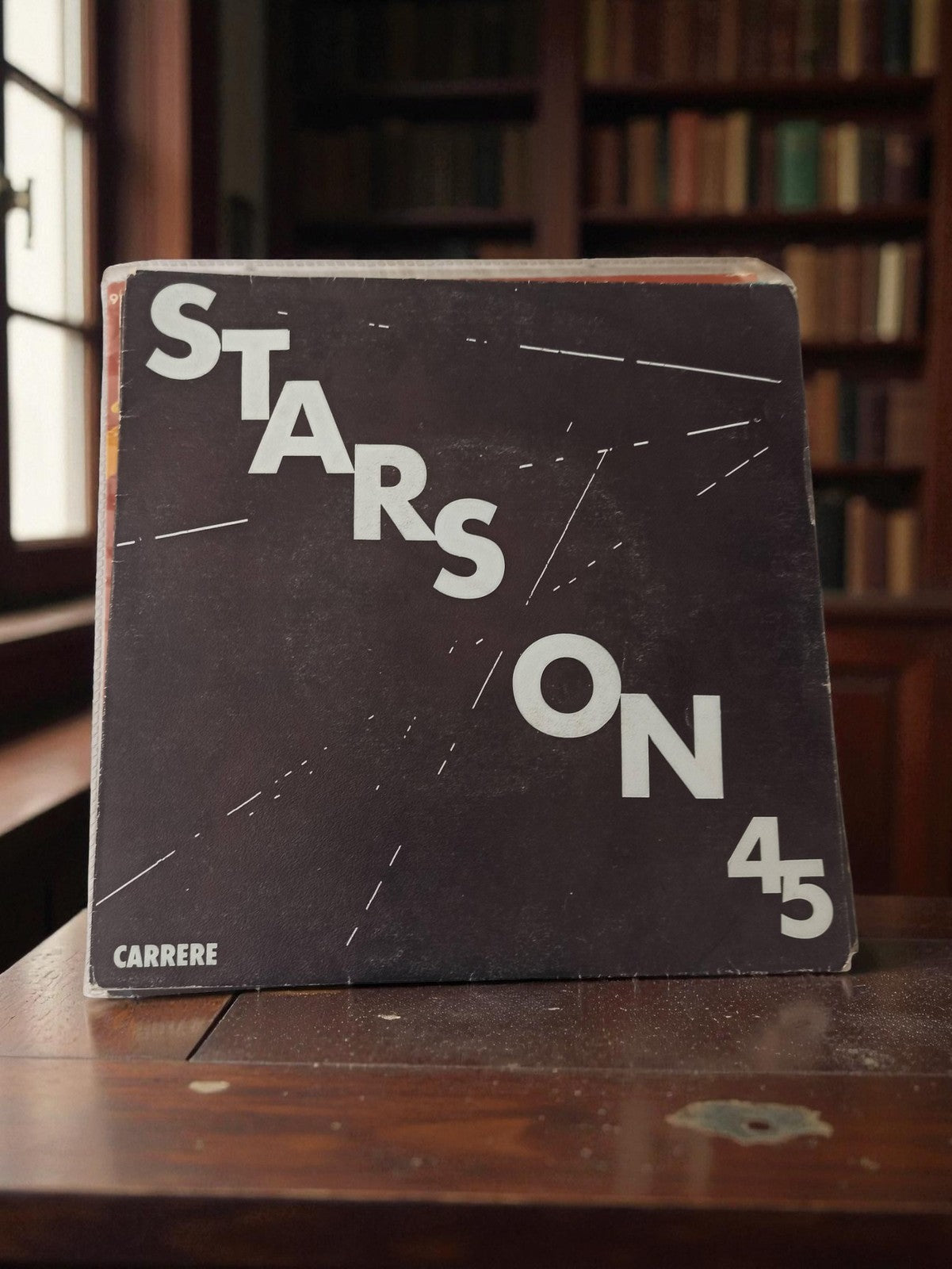 Disque vinyle 45 tours Stars On 45 vintage Carrere rétro à restaurer