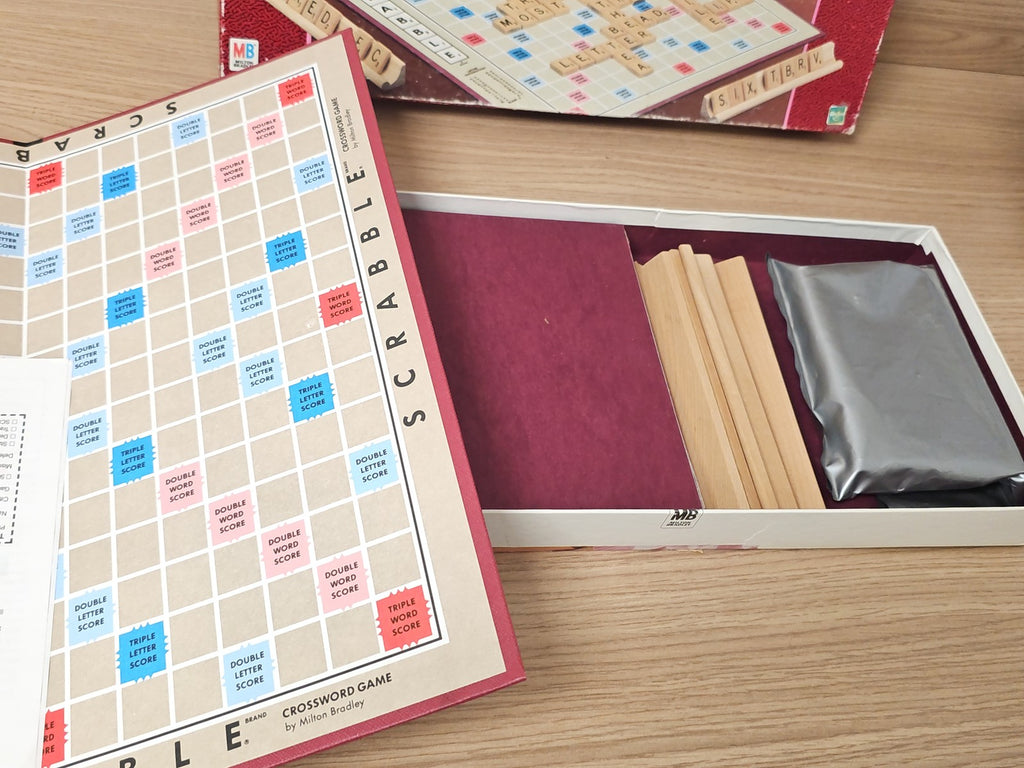 Scrabble MB édition 1998 jeu de société vintage ancien rétro collection