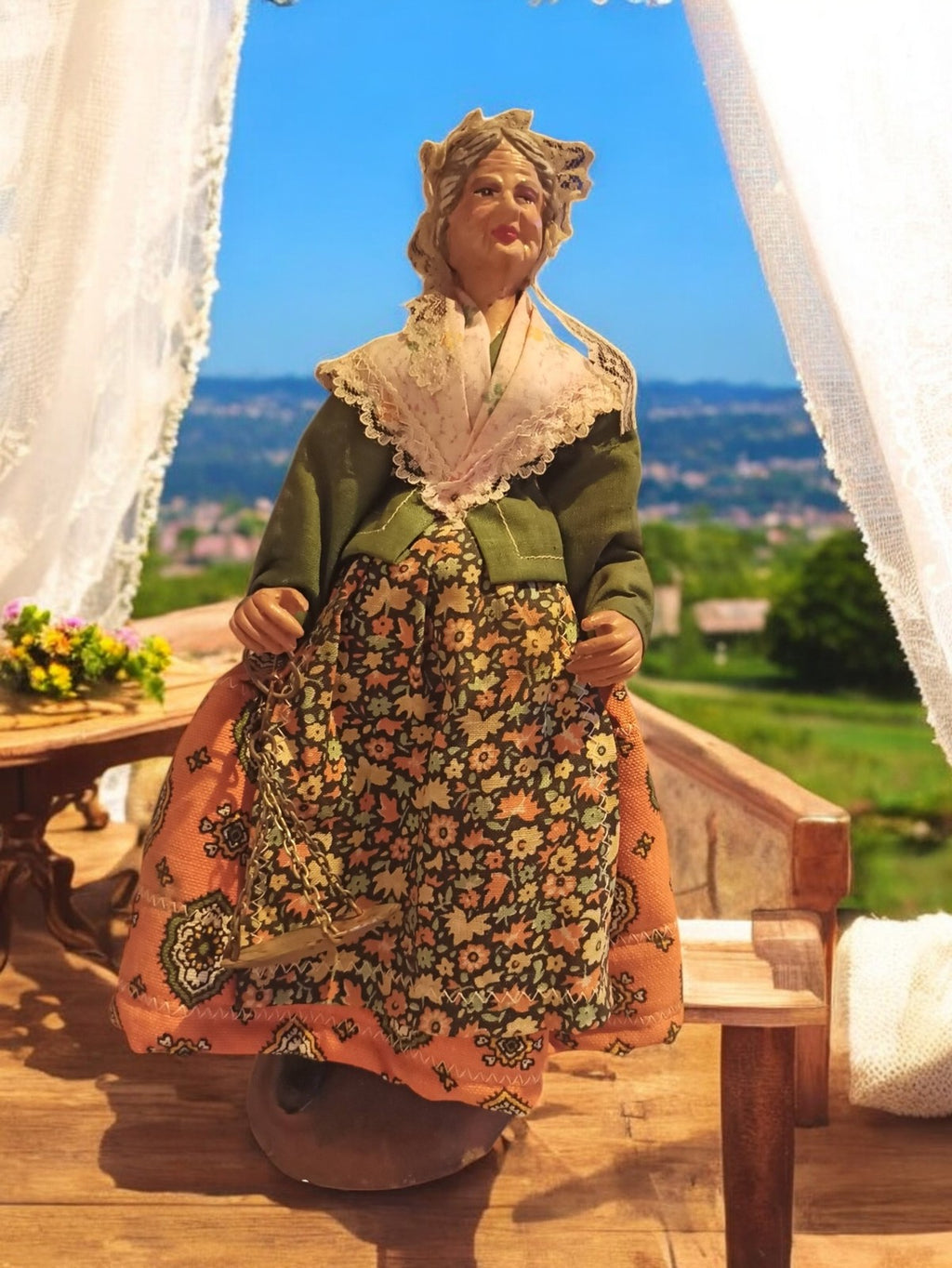 Santon ancien Provence argile Oréoux robe fleurie costume traditionnel