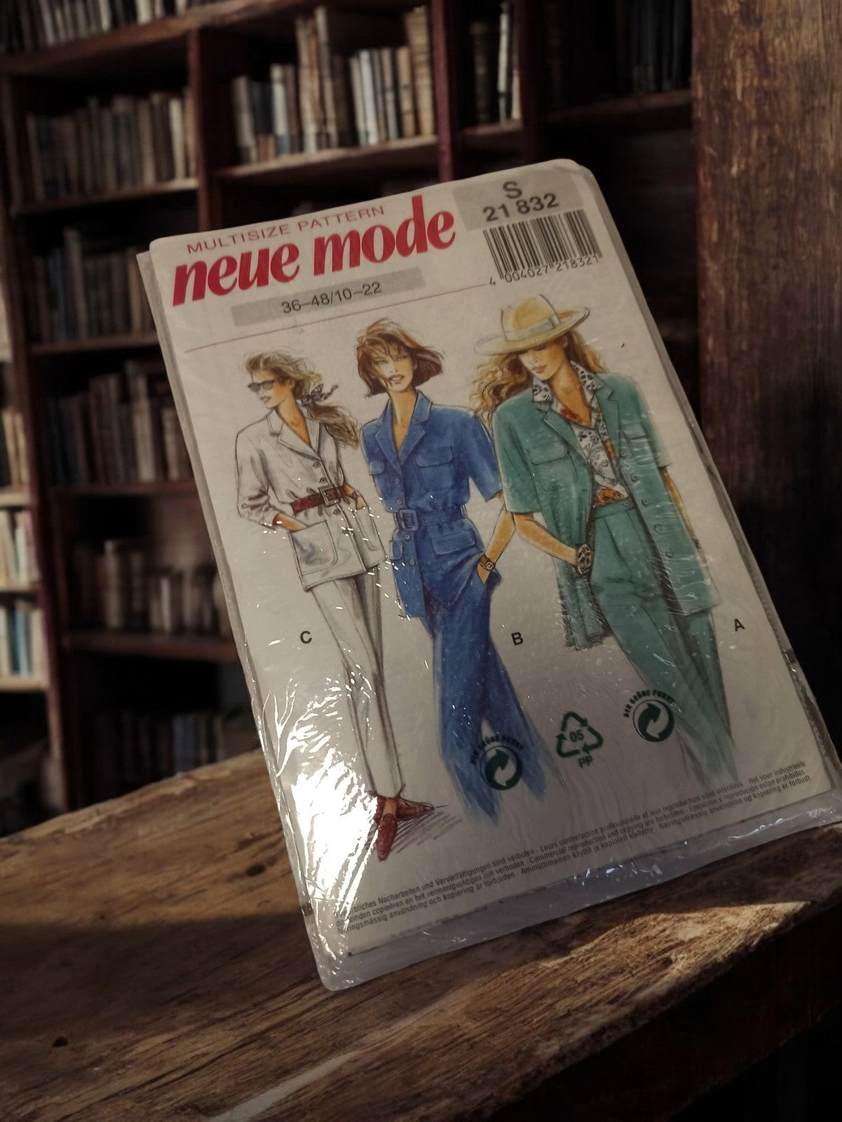 Patron couture vintage Neue Mode S 21832, années 80, manteau femme rétro