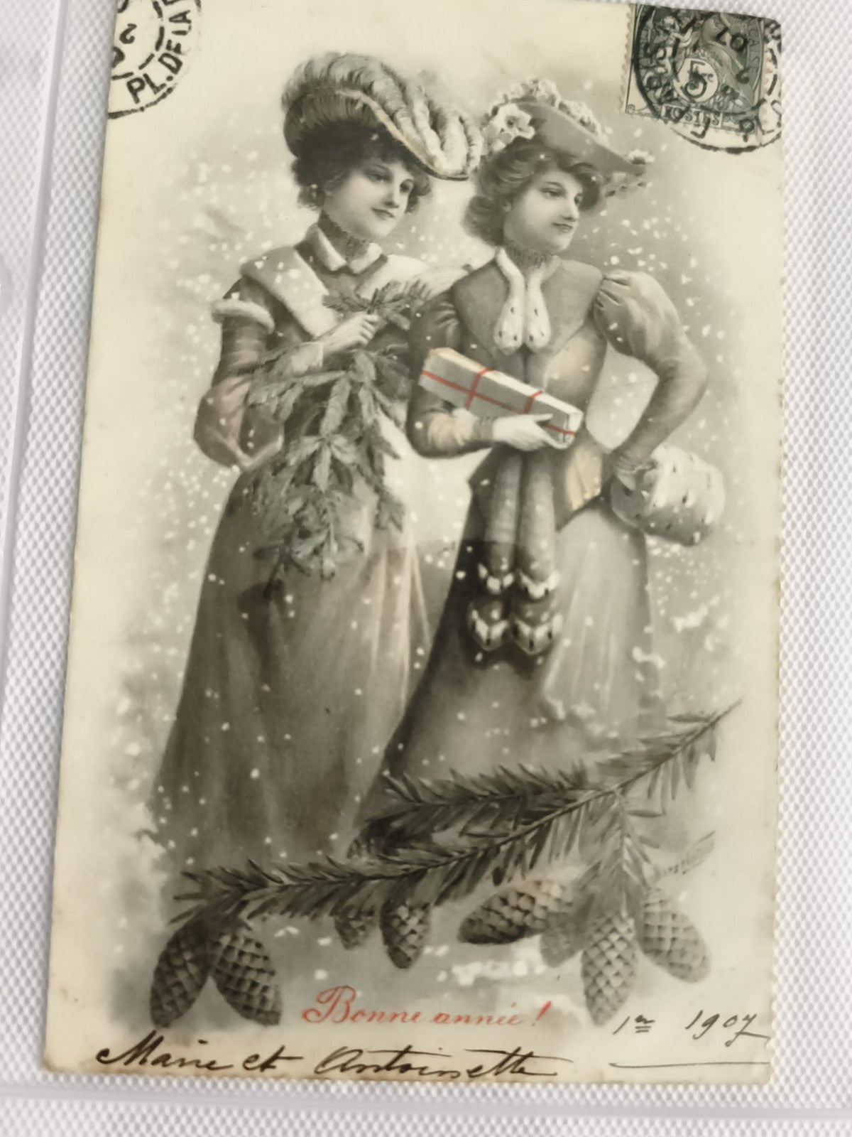 Carte postale ancienne 1907 Bonne année femmes élégantes neige CPA vintage