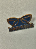 Pin's vintage Modylook bleu lunettes rétro collection mode ancien (Ref 2)