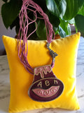 Collier pendentif fantaisie vintage, médaillon émaillé mauve, multi-rangs