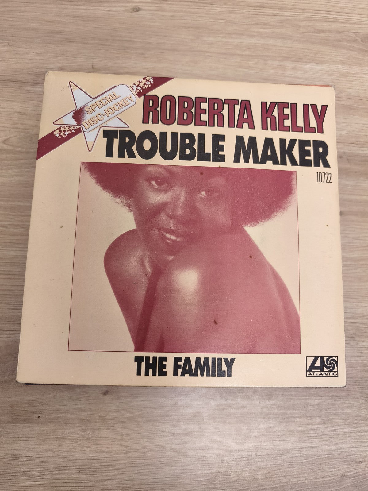 Vinyle 45 tours Roberta Kelly Trouble Maker / The Family pochette Atlantic