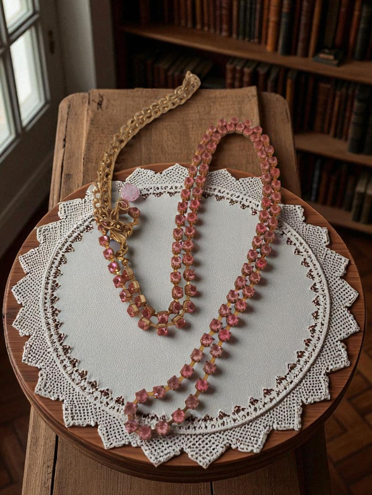 Collier vintage strass roses doré style années 30 soirée rétro