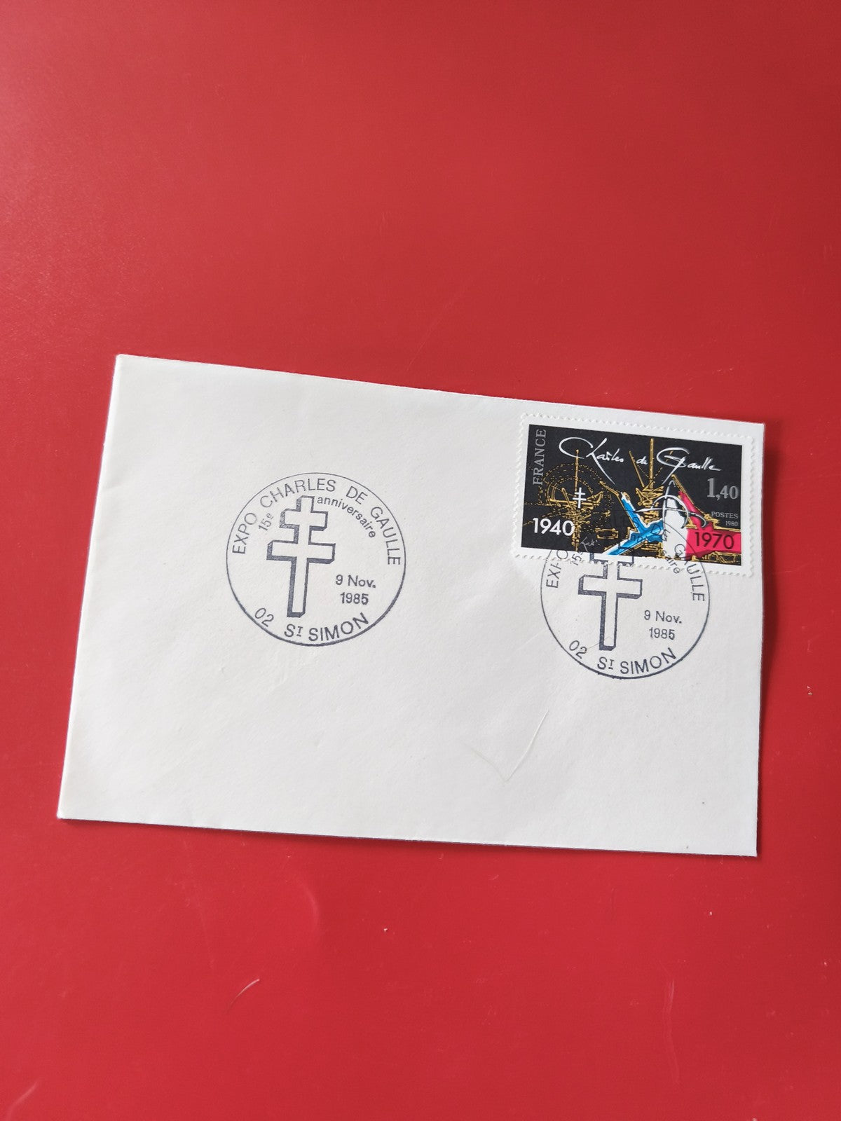 Carte postale philatélie Charles de Gaulle timbre 1,40 FR Expo 1985 enveloppe