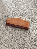 Pin's vintage CRU COURSES orange marron, UNE AUTRE NATURE, badge ancien (Ref 10)