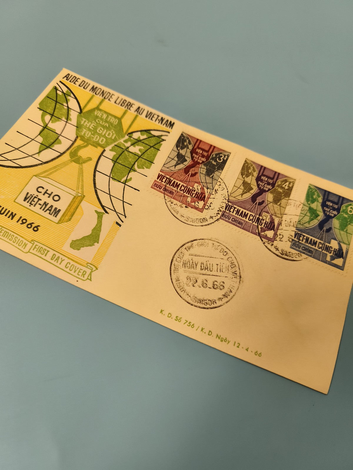 Ancienne enveloppe FDC Vietnam 1966, timbres colorés « Aide du monde libre »