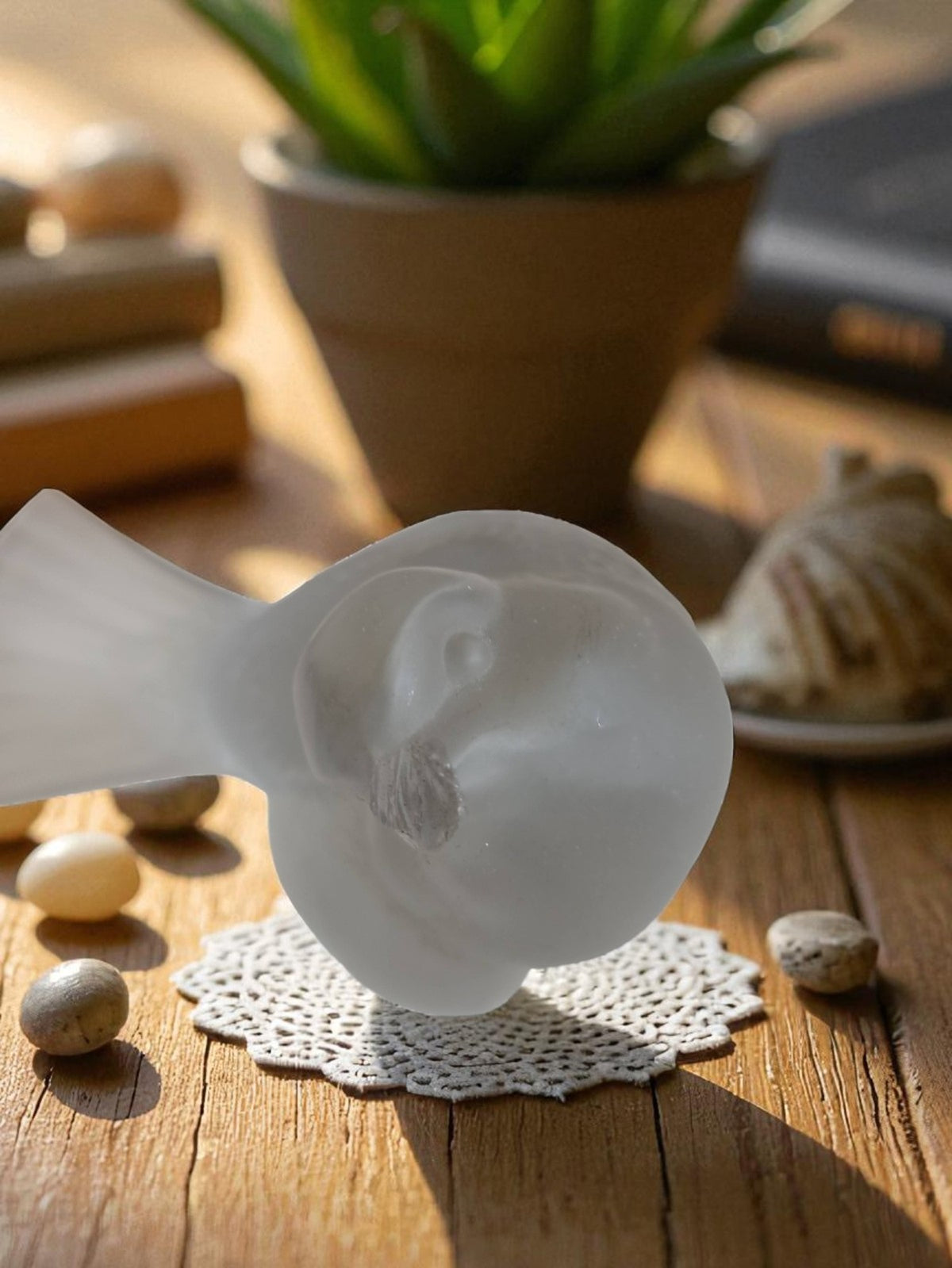 Figurine oiseau en cristal dépoli Lalique France vintage décor réaliste