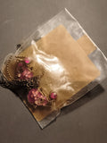 Boucles d’oreilles vintage pendantes fleurs roses, finition bronze, deadstock