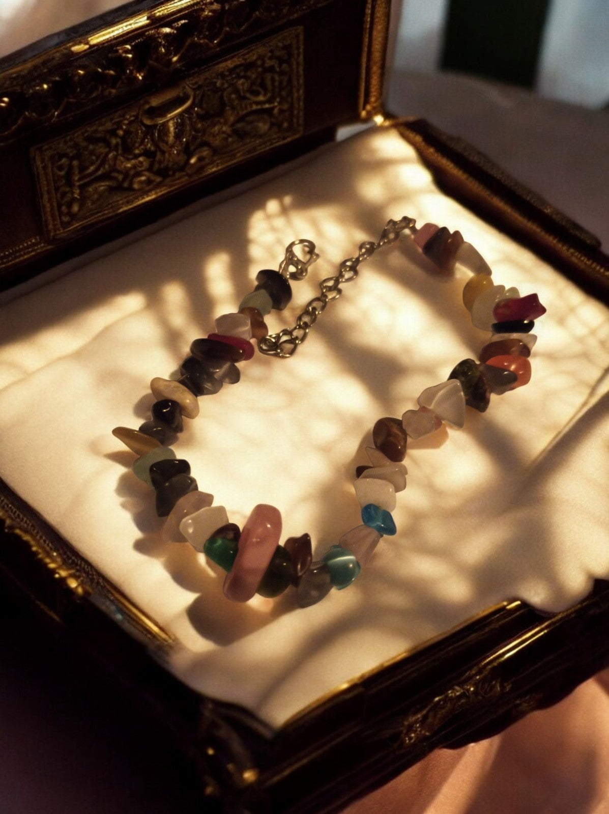 Bracelet pierres naturelles multicolores style bohème, fermoir métal tendance