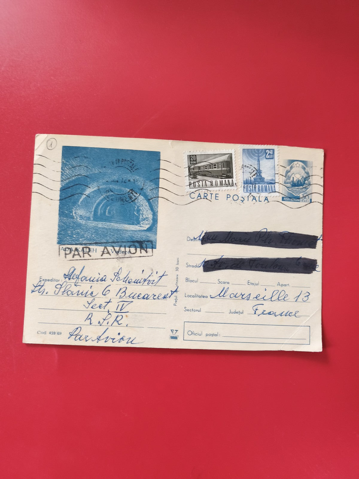 Carte postale philatélie affranchie Roumanie vers France, timbres et cachets