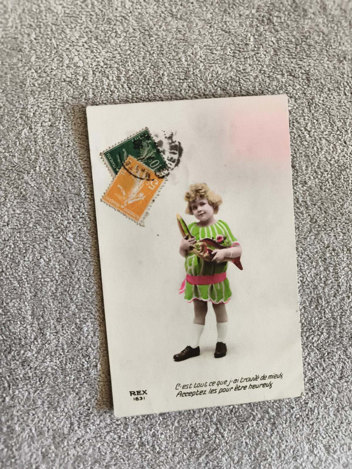 CPA fantaisie enfant colorisée REX 1631 timbres France début XXe