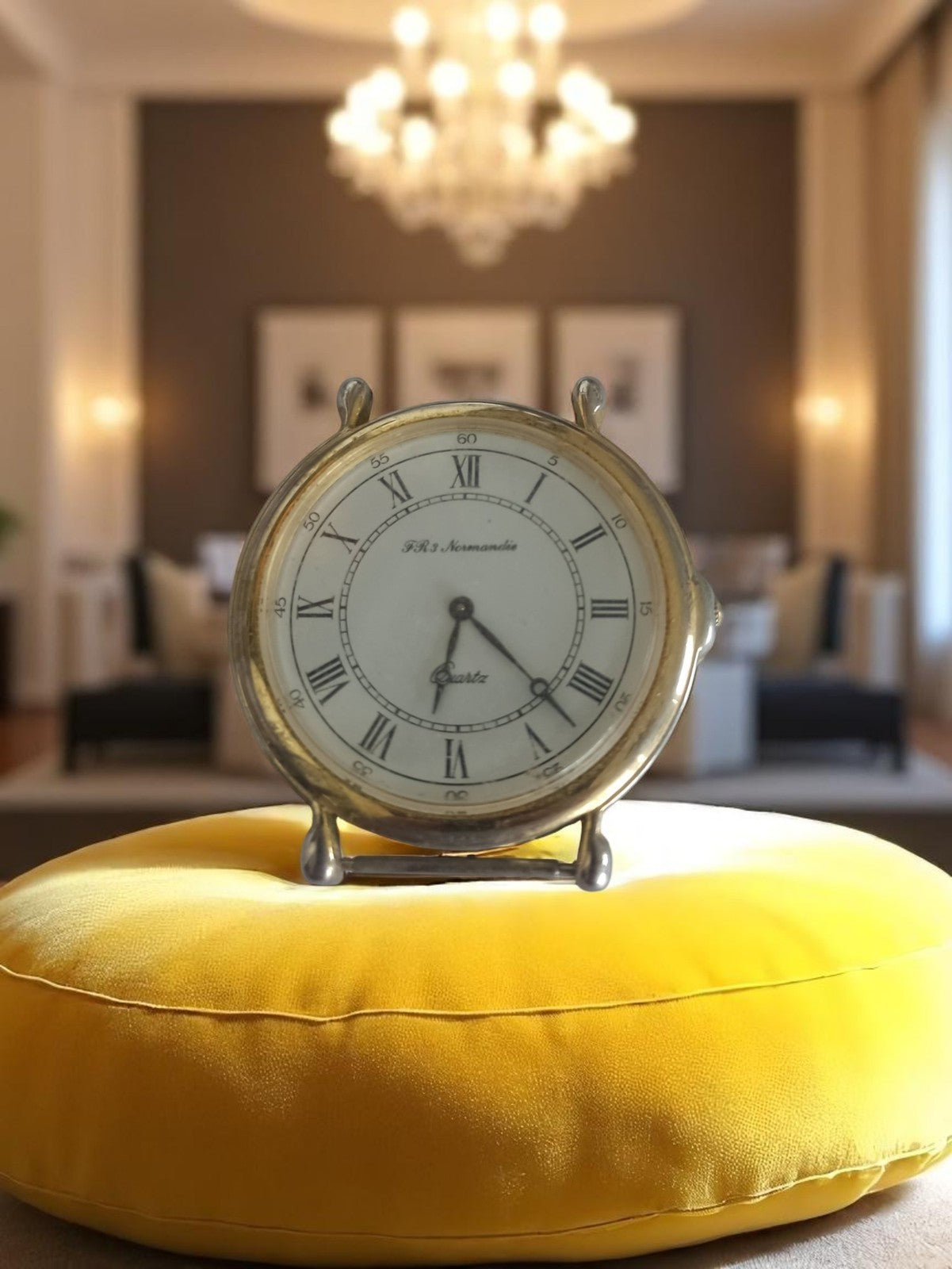 Horloge de table vintage P.R.S Normandie quartz à restaurer, style classique