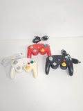 Lot 3 manettes filaires compatibles Gamecube génériques non testées en l'état