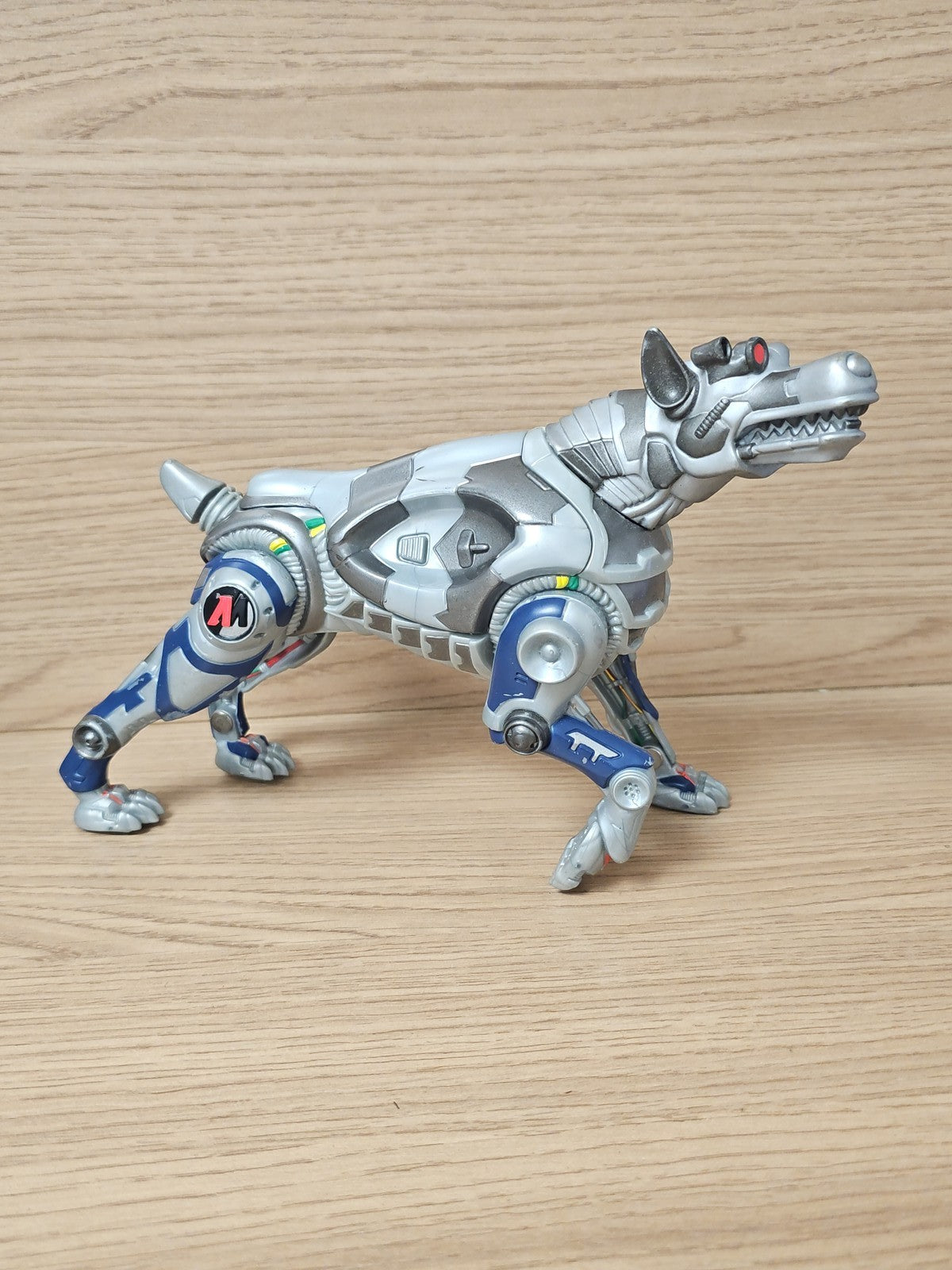 Chien robot rétro Action Man ancien jouet d?attaque vintage pour collectionneur