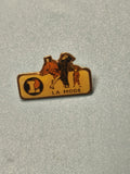 Vintage pin's Leclerc La Mode jaune, collection publicitaire ancien (ref 10)
