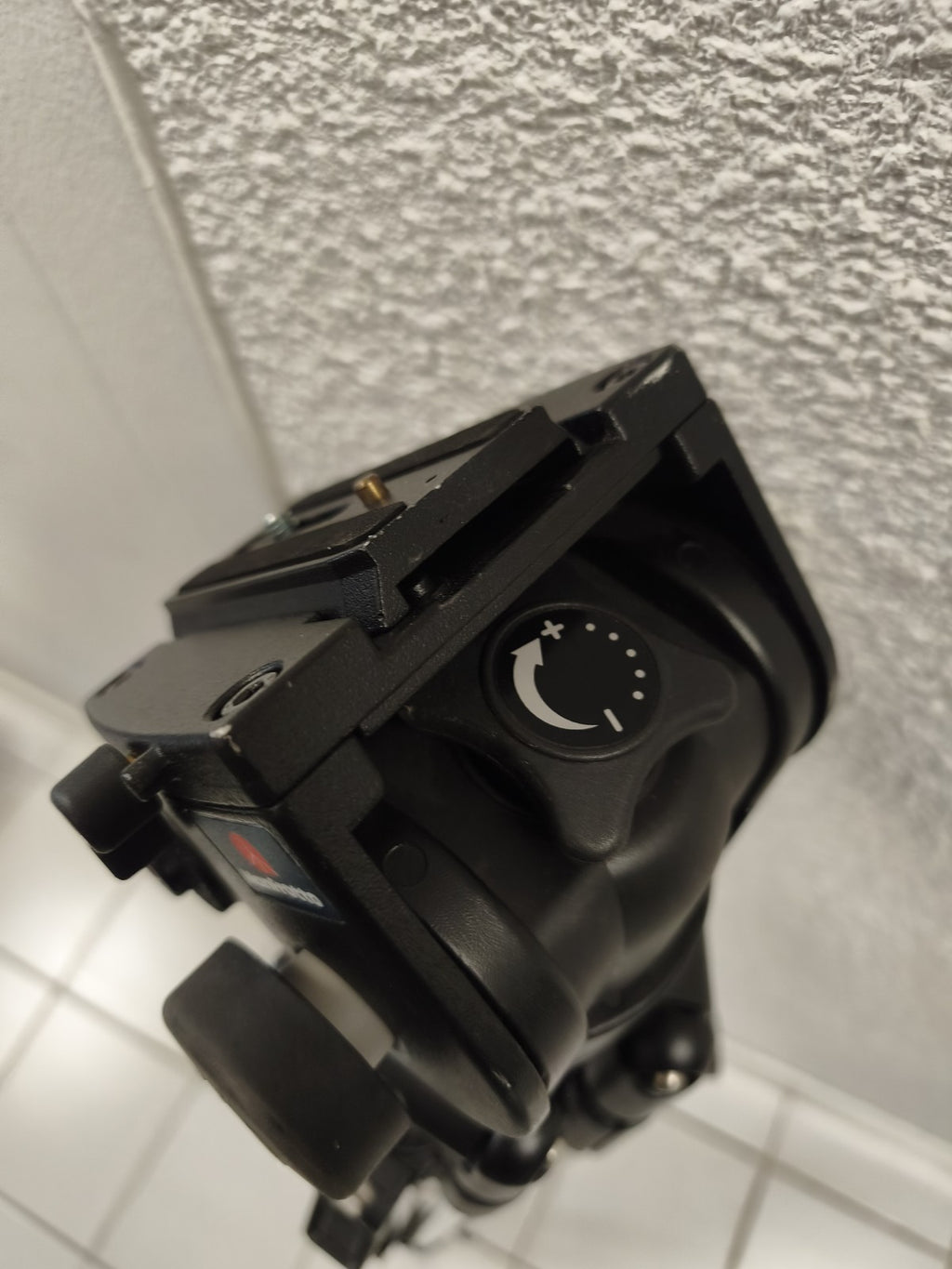 Trépied photo Manfrotto d?occasion, support stable pour appareil photo et camésc