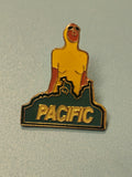 Pin's vintage PACIFIC émaillé, silhouette stylisée jaune vert, collection (Ref 4