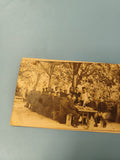 Carte postale ancienne CPA ? Groupe d?hommes en uniforme, photo sépia