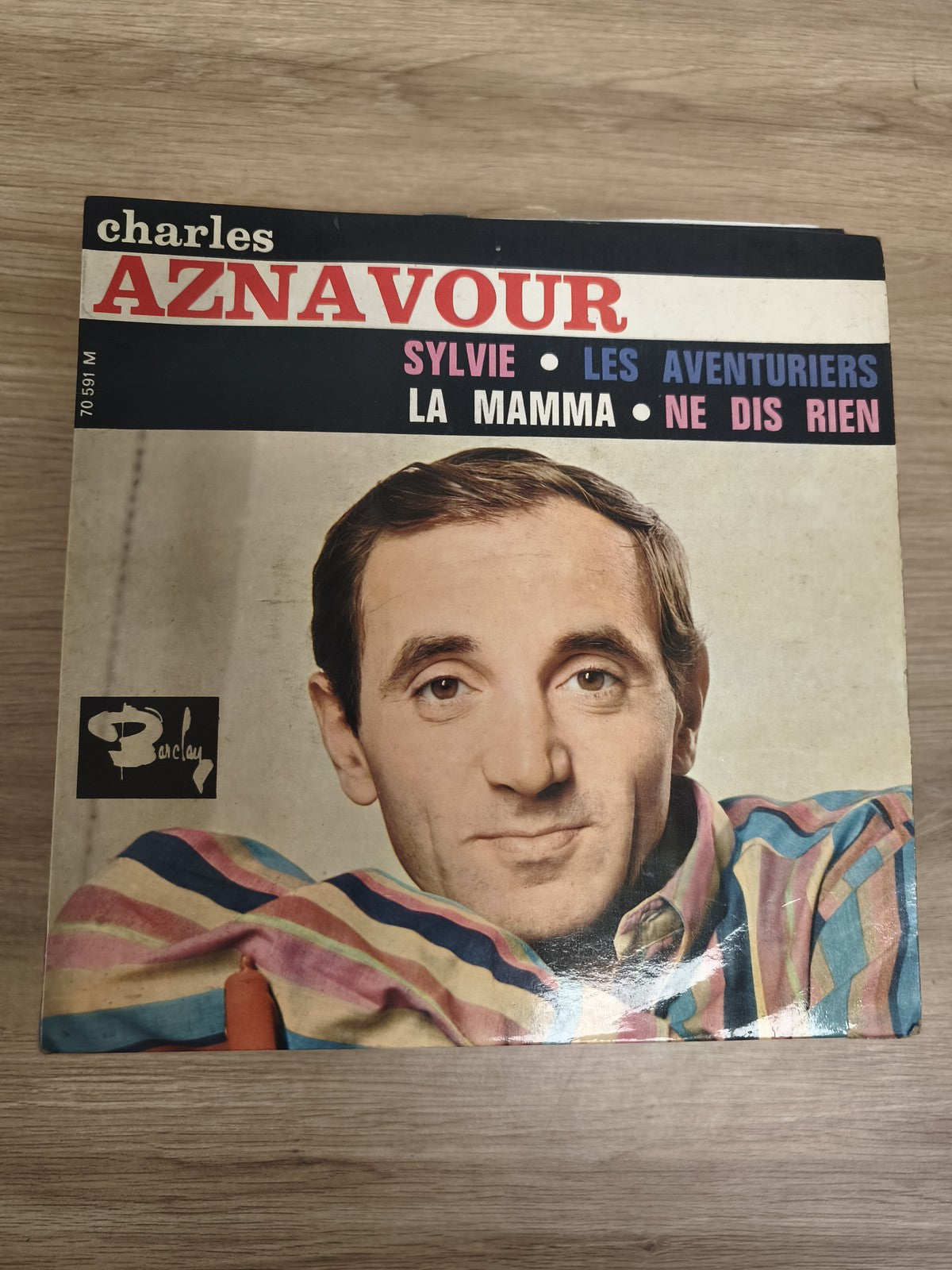 Vinyle 45 tours Charles Aznavour Sylvie Les Aventuriers La Mamma Ne Dis Rien