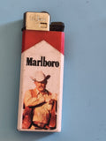 Briquet vintage ancien Marlboro rétro pour collectionneur, objet publicitaire ra