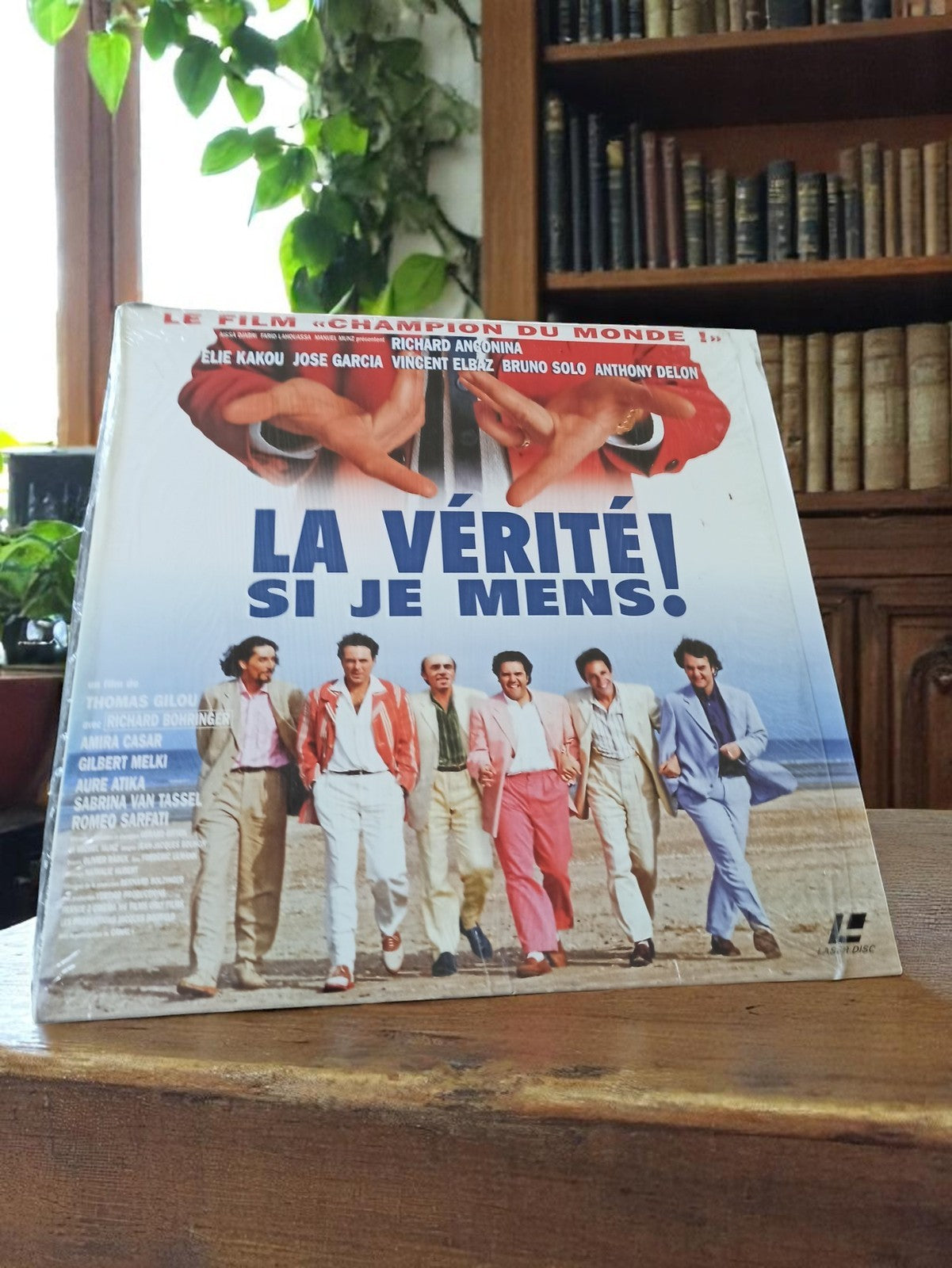 Laserdisc vintage La Vérité Si Je Mens film rétro français jaquette couleur