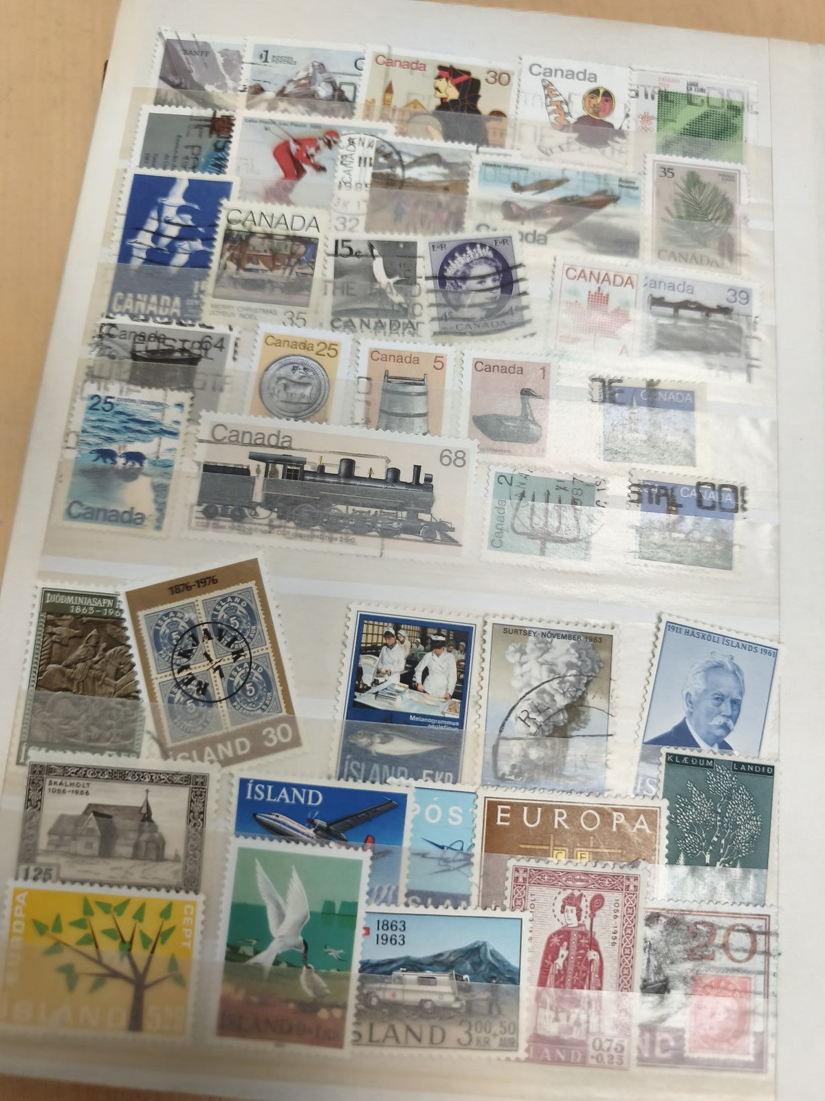 Lot timbres oblitérés Canada Islande thématiques animaux trains Europa