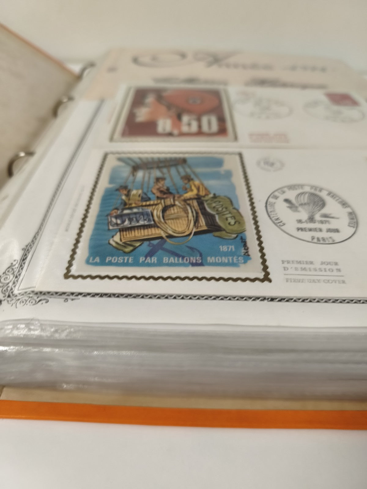 Lot enveloppes FPD timbrées France, thématique Poste et Ballons, album inclus