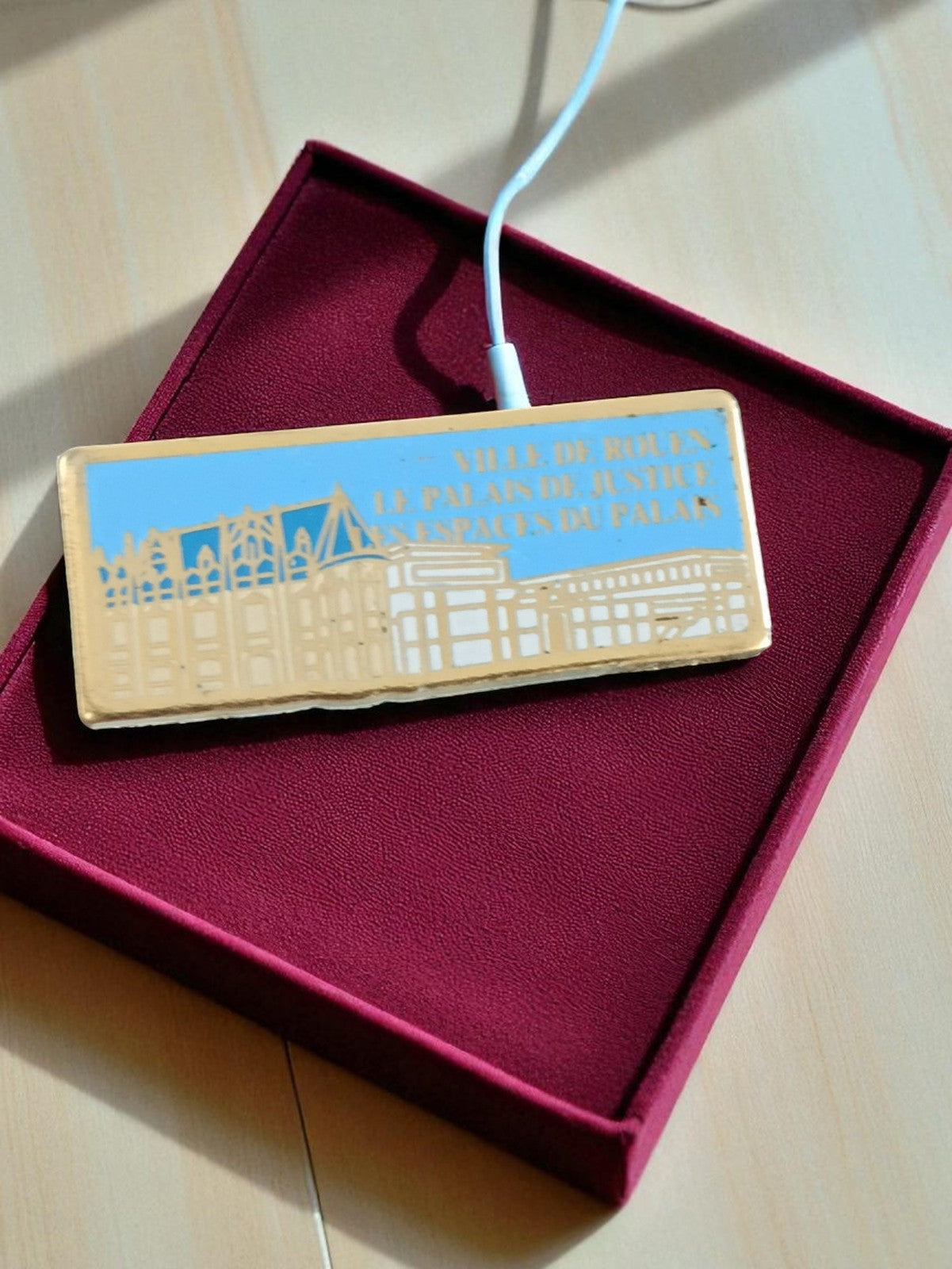 Power bank édition limitée Rouen Palais de Justice USB, dorure, objet publicitai