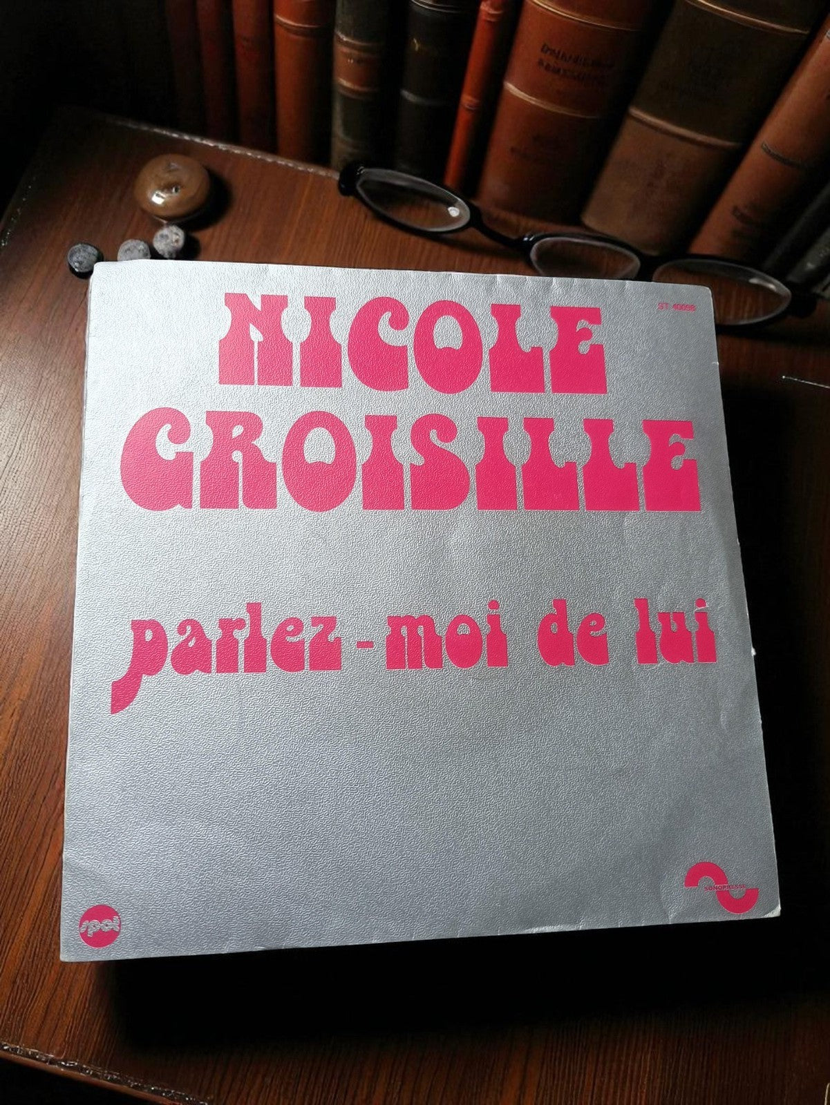Vinyle ancien Nicole Croisille Parlez-moi de lui rétro chanson française 45 tour